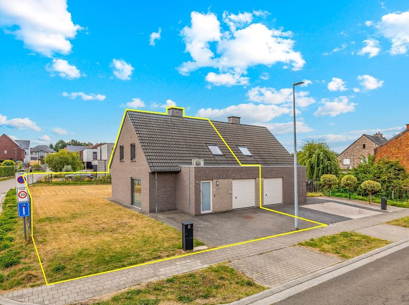 BEZOEKMOMENT OP AFSPRAAK: ZATERDAG 05/09<br />
Neem contact op met Quinten van Immo Zone op 0485/02.48.04 – quinten@immo-zone.be voor meer informatie