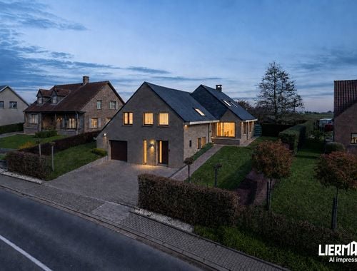                                         Villa te koop in Aaigem, € 595.000
