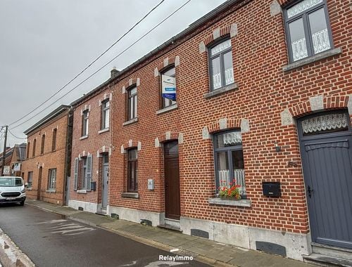                                         Woning te huur in Chièvres, € 900
