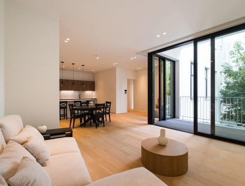                                         Appartement te koop in Sint-Joost-ten-Node, € 715.000
