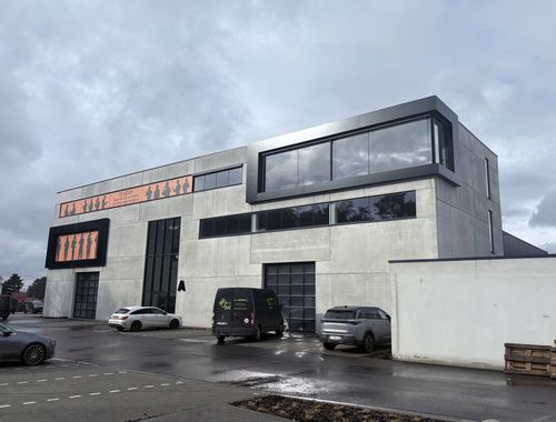                                         Bureaux à vendre à Lichtaart, € 353.565
