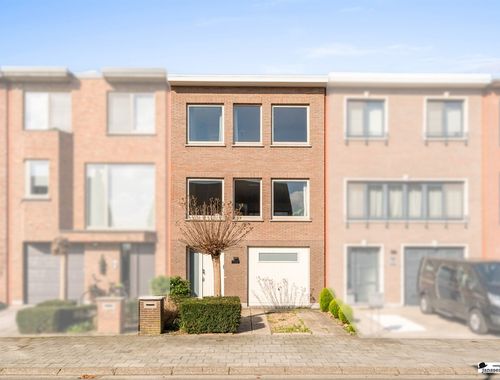                                         Maison à vendre à Ekeren, € 389.000
