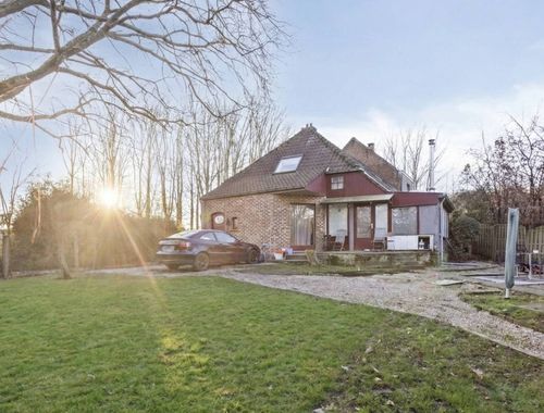                                         Maison à vendre à Dworp, € 325.000
