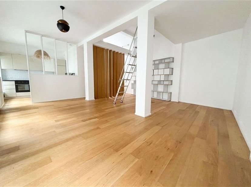 Bedrijfsvastgoed te koop in Rue de Danemark 70,
                    1060 Sint-Gillis