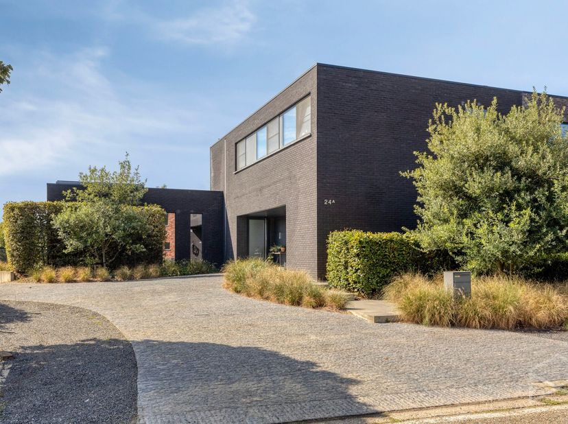 Energiezuinige gezinswoning (225m²) op een perceel van 13a 74ca te koop in Groot-Vorst (Laakdal)&amp;nbsp;<br />
<br />
In de Veldstraat, een rustige stra