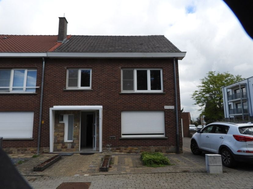 Huis te huur in Meidoornstraat 52,
                    3290 Diest