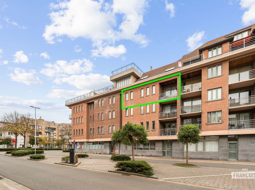 Appartement te koop in Maurice Devriendtlaan 2 bus 302,
                    8370 Blankenberge