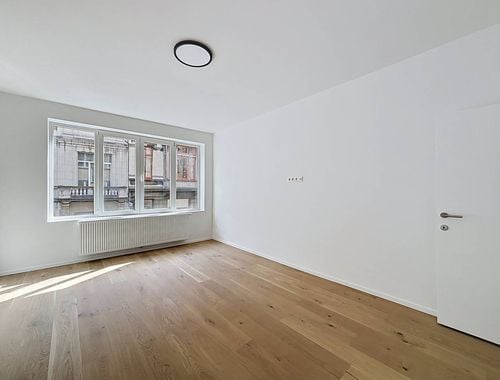                                         Appartement te huur in Sint-Gillis, € 1.400
