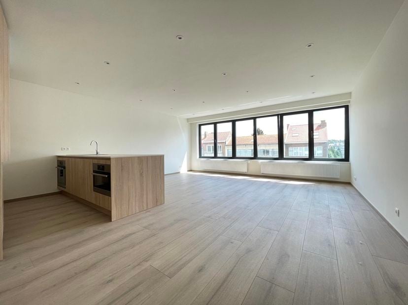 Appartement te huur in Avenue d'Oppem 12,
                    1150 Sint-Pieters-Woluwe