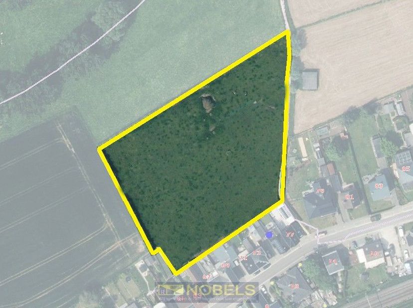Terrain à vendre
                    à 9550 Herzele