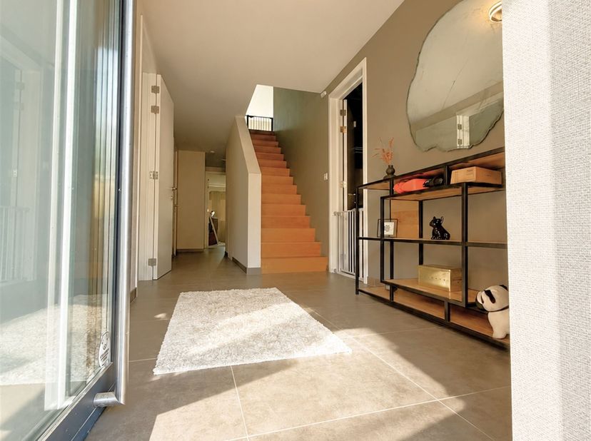Moderne villa met 4 slaapkamers op een perceel van 1.002 m²<br />
<br />
<br />
<br />
Bent u op zoek naar een instapklare, energiezuinige woning wa