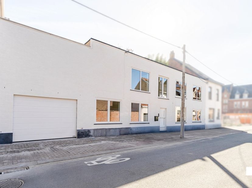 Huis te koop in Stokerijstraat 1,
                    8800 Roeselare
