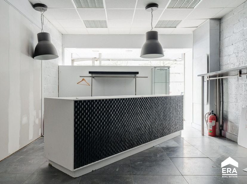 Bien professionnel à vendre
                    à 3910 Neerpelt