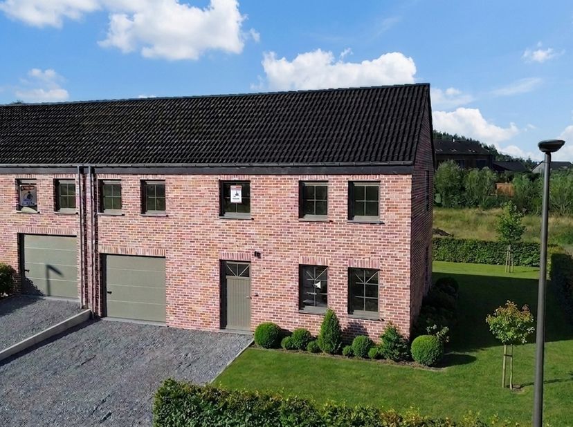 Huis te koop in Rue des Faches 3,
                    5560 Ciergnon