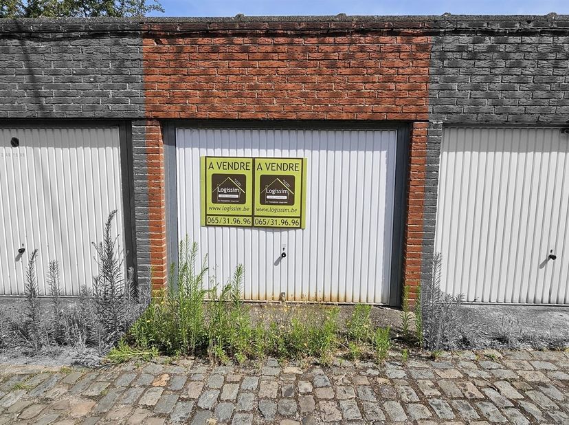 Garage te koop
                    in 7340 Wasmes