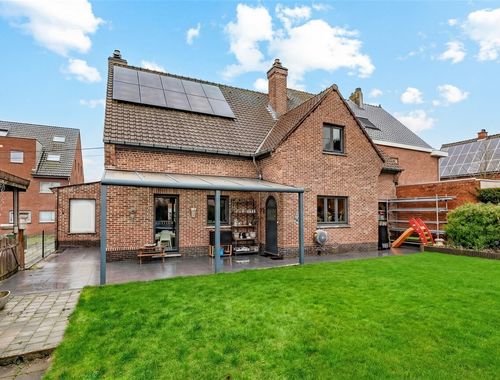                                         Woning te koop in Elversele, € 495.000

