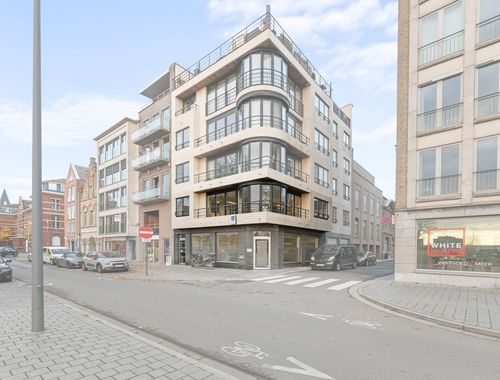                                         Kantoor te koop in Ieper, € 299.000
