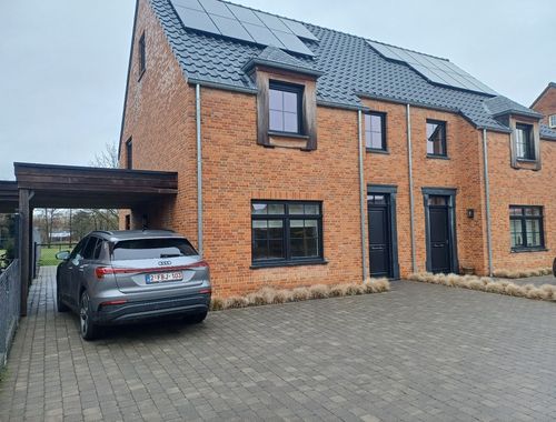                                         Maison à louer à Neerpelt, € 1.450
