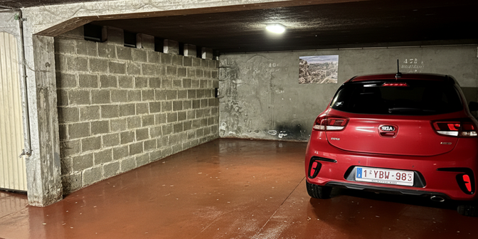 Garage te koop in 1410 Waterloo