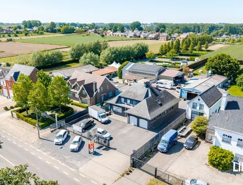                                         Gemengd gebruik te koop in Steenhuize-Wijnhuize, € 595.000
