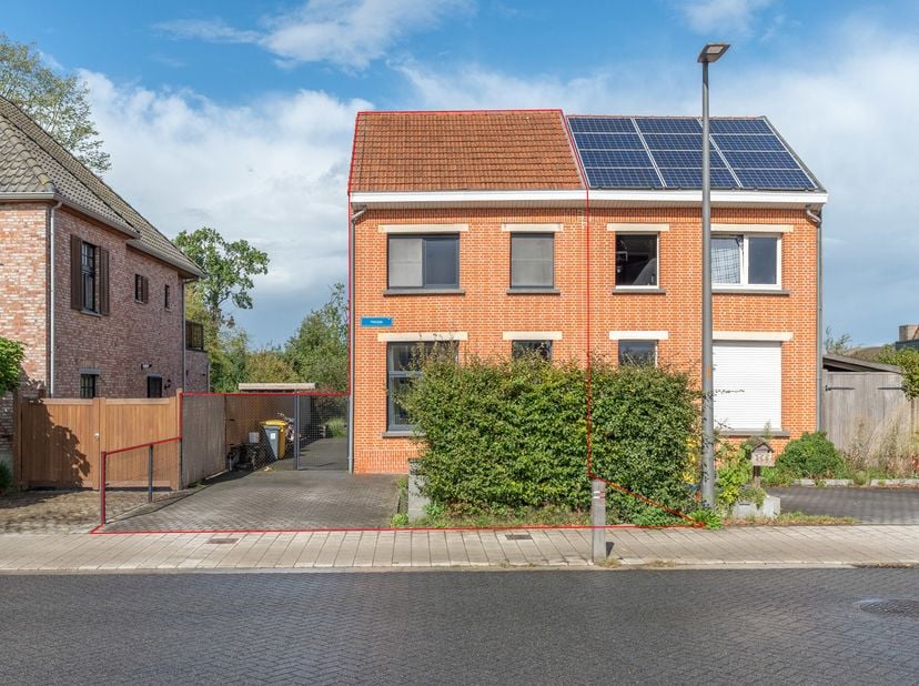 Huis te koop in Heizijde 88,
                    2300 Turnhout