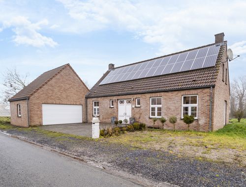                                         Villa te koop in Taintignies, € 350.000
