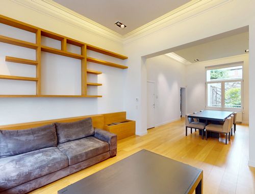                                         Duplex te koop in Sint-Gillis, € 595.000
