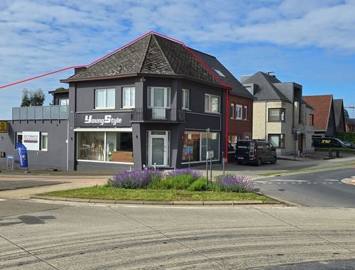                                         Handelspand met woonst te koop in Lummen, € 500.000
