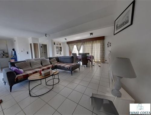                                         Duplex te koop in Middelkerke, € 325.000
