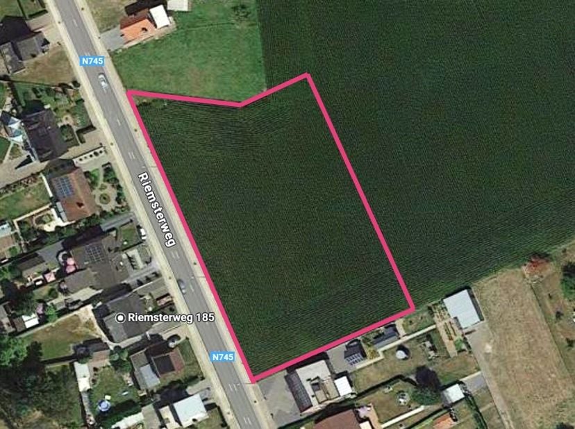 Terrain à vendre
                    à 3740 Bilzen