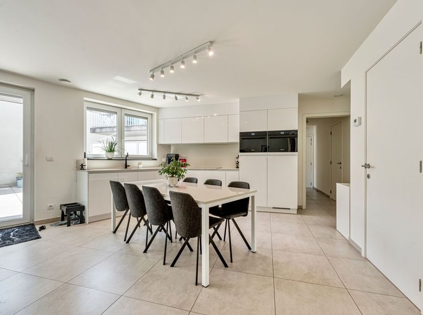 Appartement te koop in Bruggestraat 187x bus 105,
                    8930 Menen