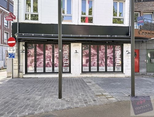                                         Bien commercial à louer à Hasselt, € 2.200
