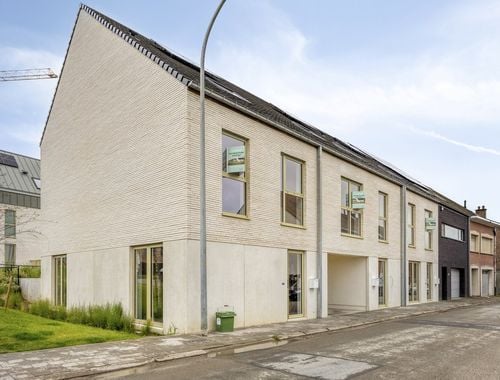                                        Woning te koop in Denderleeuw, € 357.900
