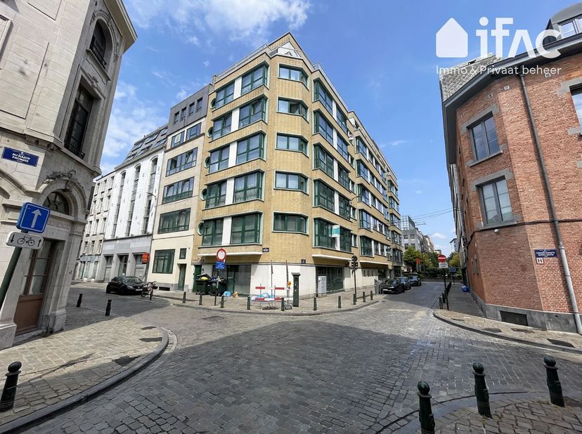 Appartement te koop in Koopliedenstraat 55 bus 3e5,
                    1000 Brussel