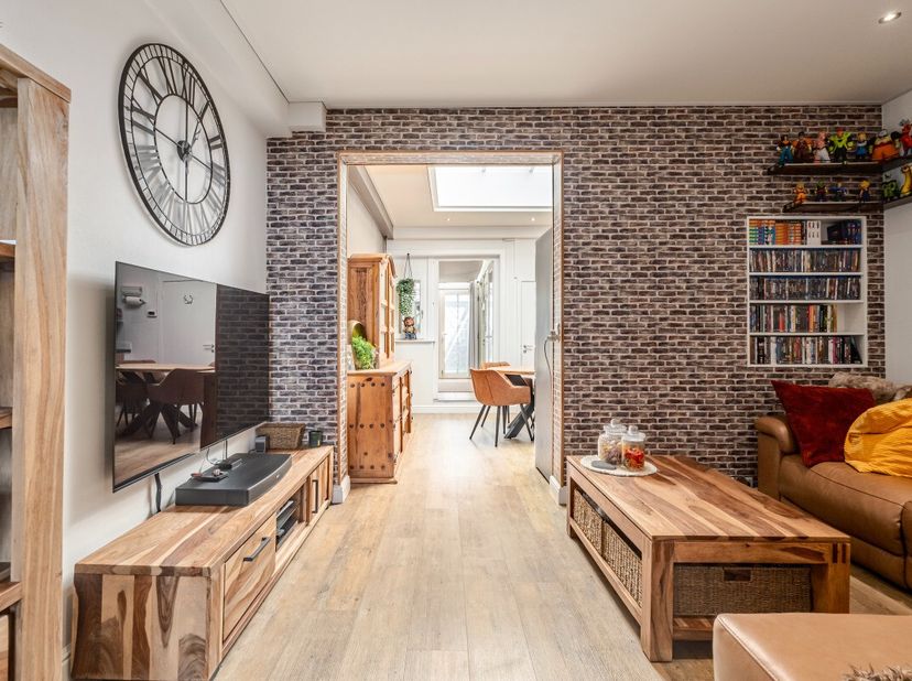 Instapklare woning te koop in Evergem  wonen vlak bij Gent Bent u op zoek naar een instapklare woning op een toplocatie, vlak bij Gent? Dan is deze ve