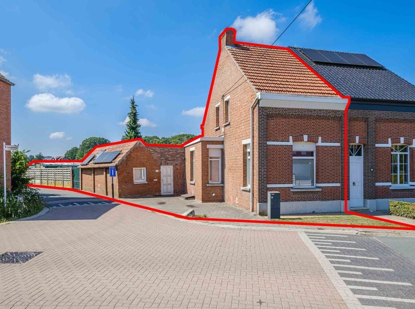 Huis te koop in Schaggeleweg 26,
                    2390 Westmalle