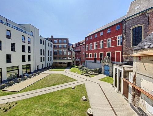                                         Serviceflat à vendre à Gent, € 365.000

