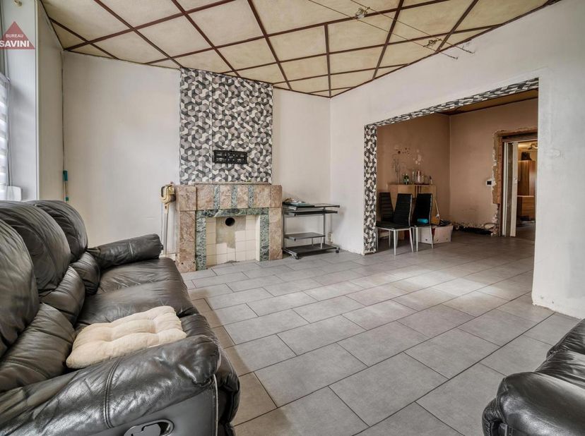 Huis te koop
                    in 6200 Chatelineau