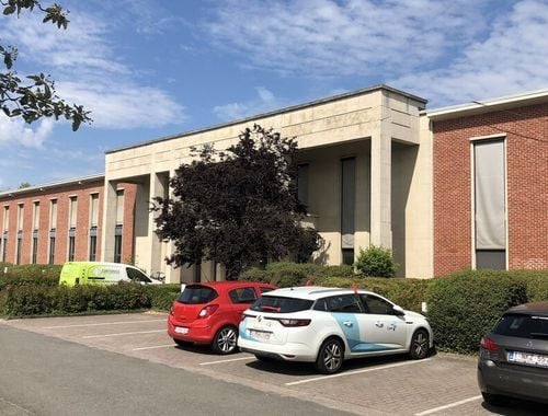                                         Bureaux à louer à Deurne, € 1.377,50
