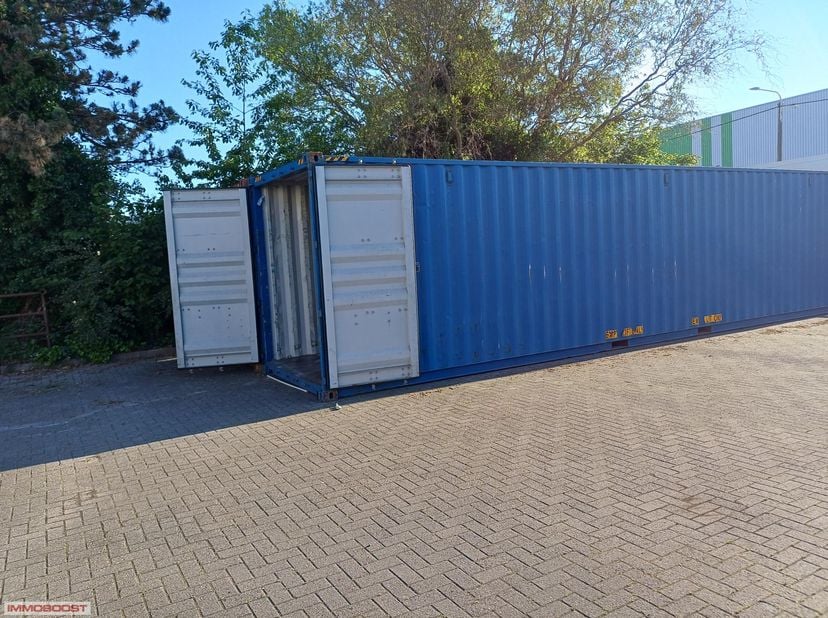 Bien professionnel à louer
                    à 2260 Westerlo