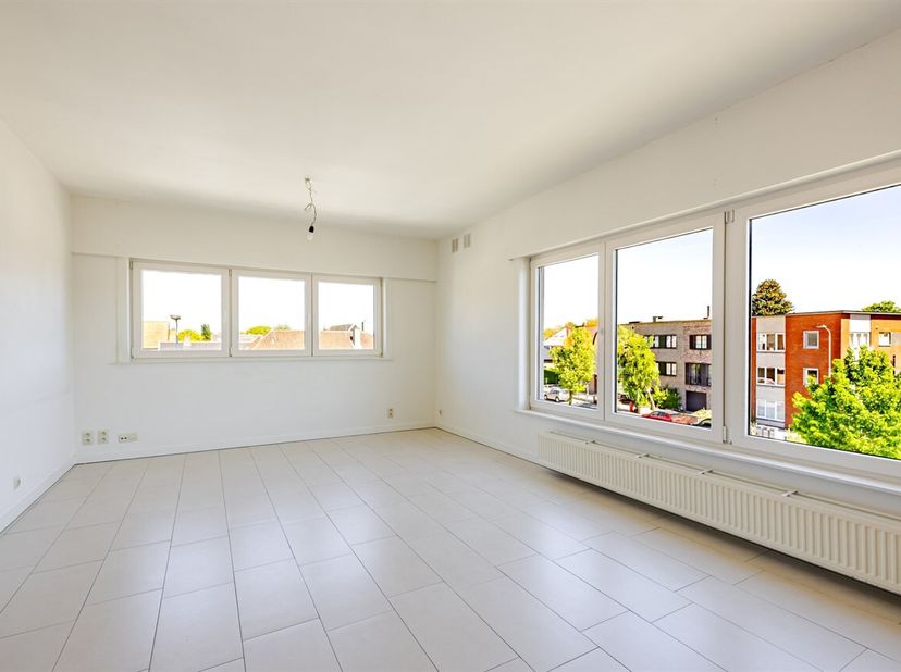 Topappartement in residentiële buurt, met een groot terras!<br />
Dit appartement is gelegen in een rustige wijk in Destelbergen, vlot bereikbaar, zow