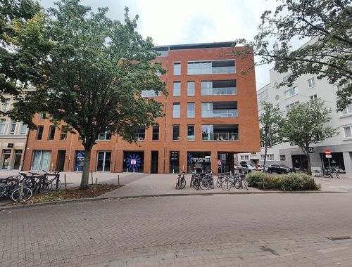                                         Handelszaak te huur in Antwerpen, € 15.000
