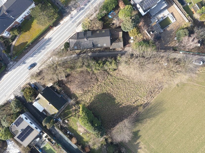 Exclusieve bouwgrond van 12a 72ca geschikt voor het bouwen van een villa.<br />
Groenzicht in combinatie met de nabijheid van invalswegen.<br />
<br /