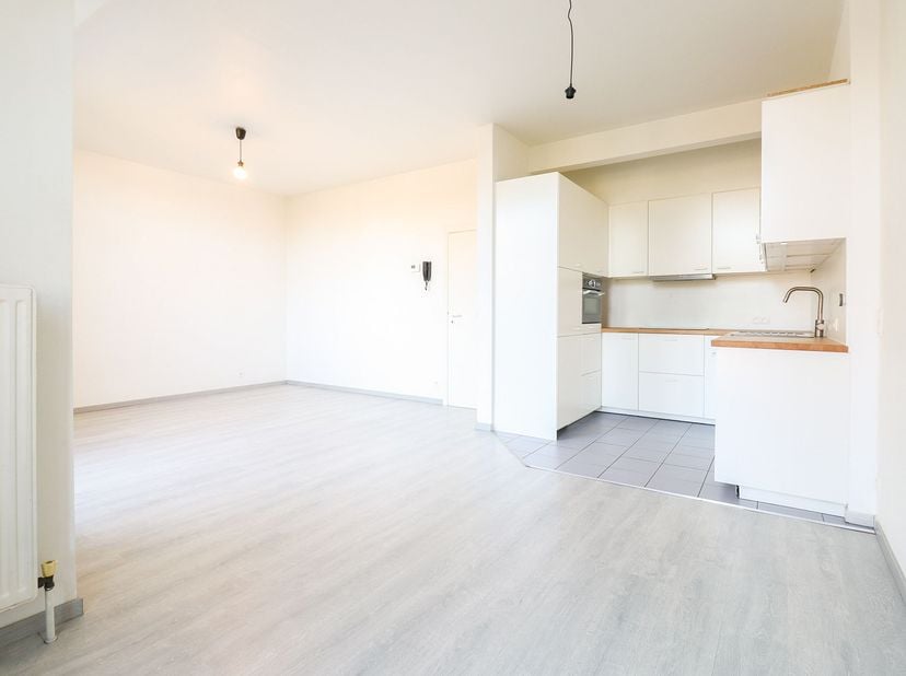 Bezoek mogelijk na aanmaak huurdersprofiel via:https://onid.mijnhuurprofiel.be/property/f1ac7779-0638-49e8-9b05-5f6c922034aaaBen jij op zoek naar een