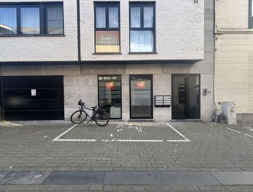                                         Handelsgelijkvloers te koop in Leuven, € 499.000

