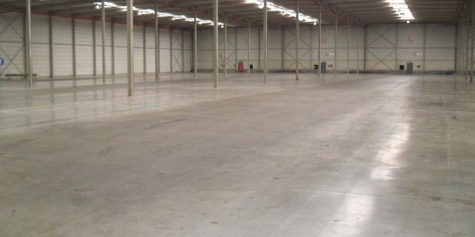 Bedrijfsvastgoed te huur in Industriepark West 42/43, 9100 Sint-Niklaas