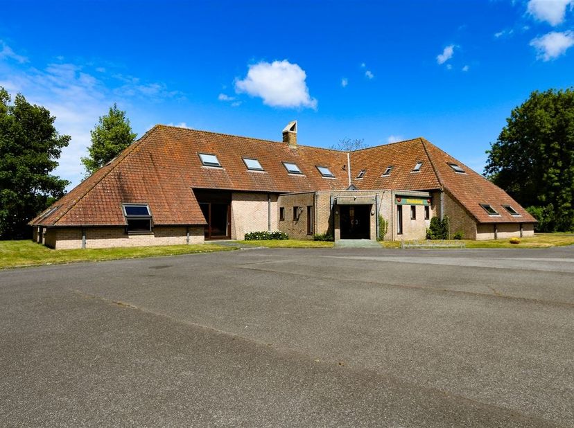 Maison à vendre
                    à 8460 Oudenburg