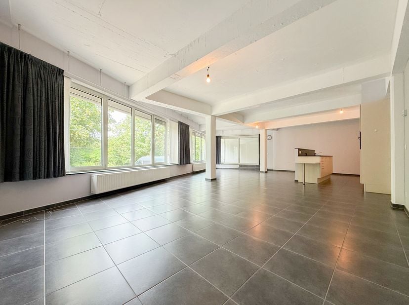 Appartement à louer
                    à 2890 Sint-Amands