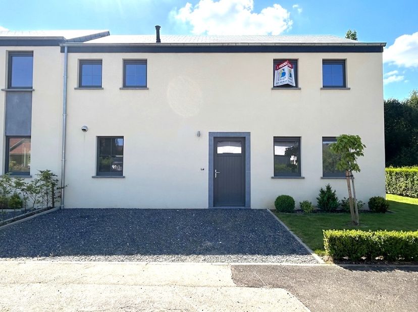 Huis te koop in Rue de Saint-Mard 18,
                    6767 Harnoncourt