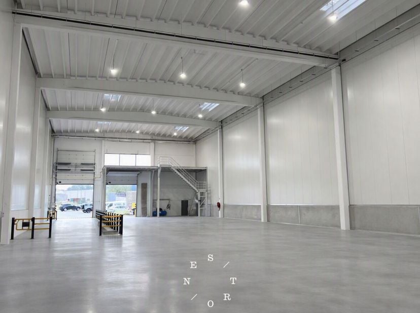 Bedrijfsvastgoed te huur in Kalkhoevestraat 36,
                    8790 Waregem